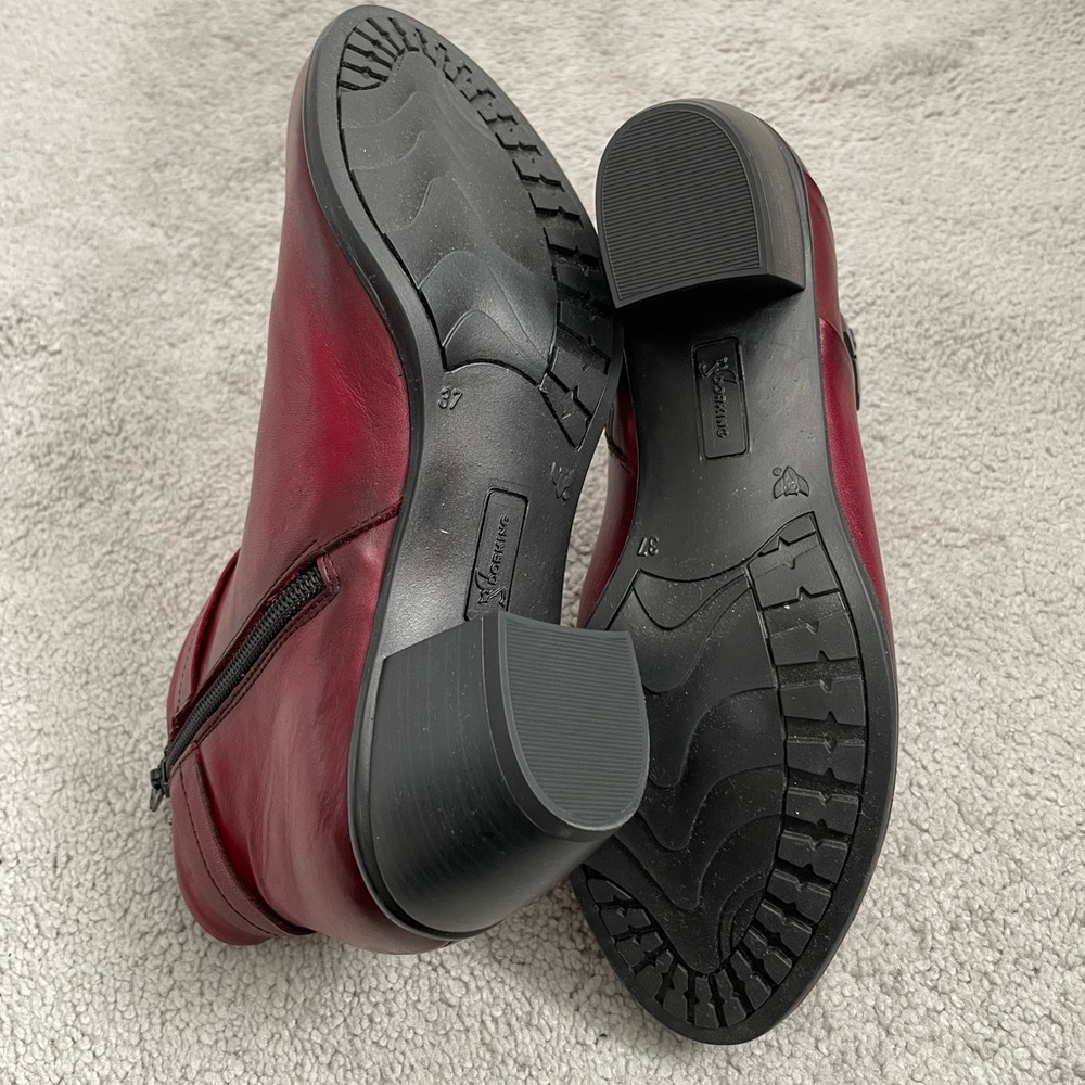 Dorking ankle boots in colour red new with tags in size 37 EU (6.5 US) - Picture 7 of 10